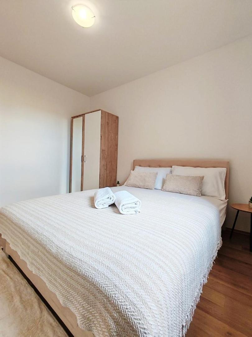 Apartments Amare Неум Екстериор снимка