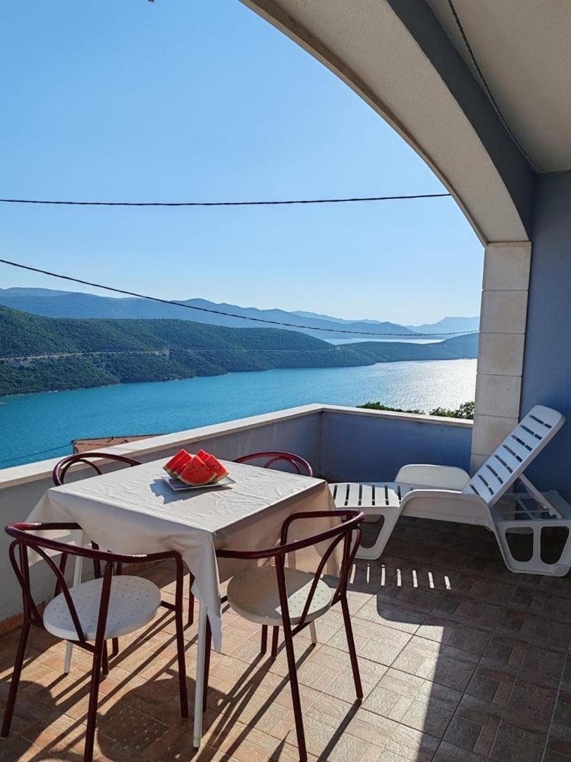 Apartments Amare Неум Екстериор снимка